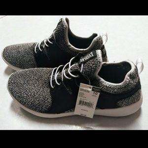 Everlast Women's Walking Shoe